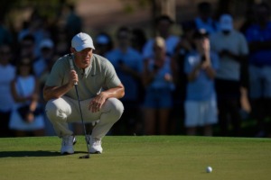 Rozner, McIlroy and Hojgaard share the lead in Dubai