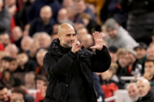 Guardiola boasts of titles with a gesture to the stands: “All the stadiums want to say goodbye to me”