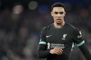 ‘Dart’ from Carragher to Alexander-Arnold and his agents for contacts with Real Madrid